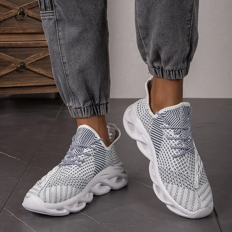 New Fashion Green Men's Running Shoes Big Size 47 Breathable Blade Shoes Trainers Men Lightweight Sports Shoes Zapatillas Hombre
