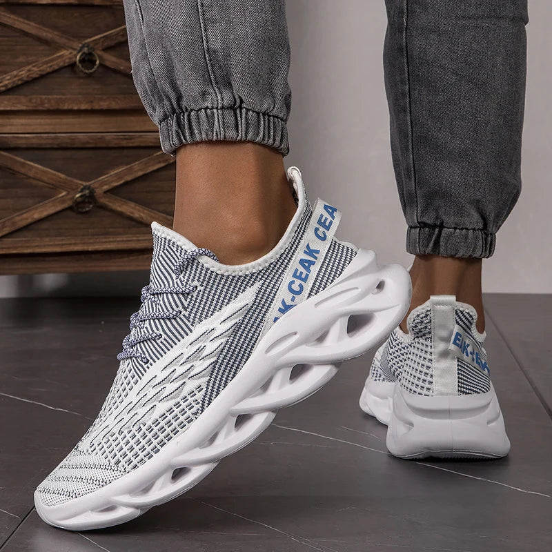 New Fashion Green Men's Running Shoes Big Size 47 Breathable Blade Shoes Trainers Men Lightweight Sports Shoes Zapatillas Hombre