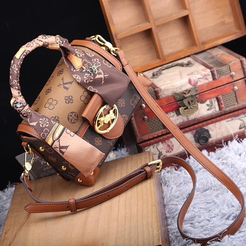 Light luxury brand women's handbag 2025 new autumn and winter high-end designer fashionable shoulder crossbody bag