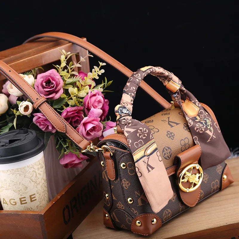 Light luxury brand women's handbag 2025 new autumn and winter high-end designer fashionable shoulder crossbody bag