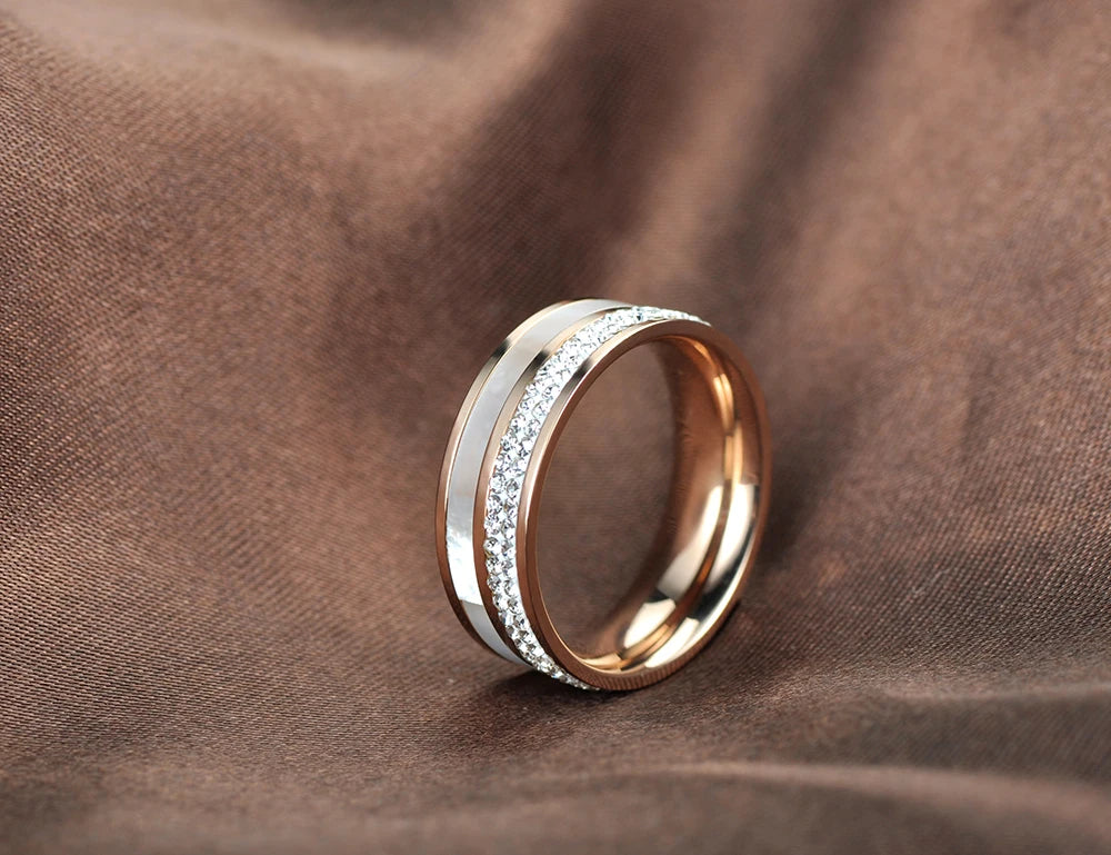 YiKLN Original Design Rose Gold Rhinestone Shell Wedding Rings Jewelry 316L Stainless Steel Engagement Ring For Women YR18050