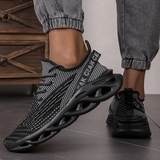 New Fashion Green Men's Running Shoes Big Size 47 Breathable Blade Shoes Trainers Men Lightweight Sports Shoes Zapatillas Hombre
